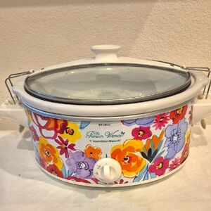 The Poineer Women Crockpot 6qt